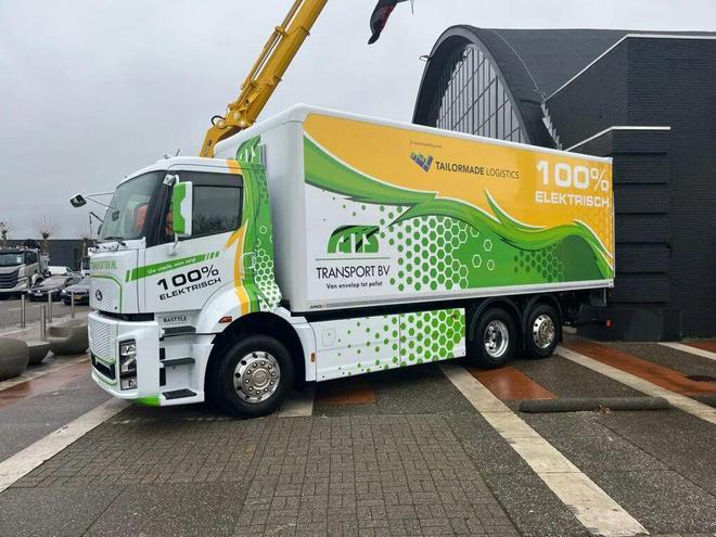 级电动卡车！上周（128-1214）海外卡车行业热点关注凯发K8旗舰厅特斯拉Semi交付DHL沃尔沃推出14吨(图12)